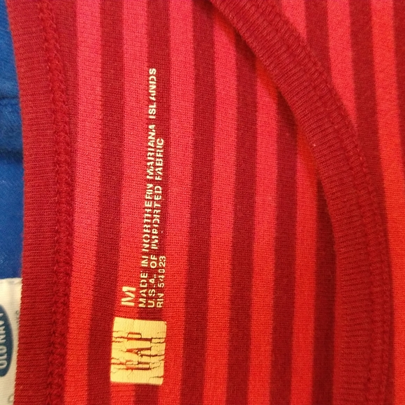 Bundle of five long sleeved shirts. - Picture 9 of 11